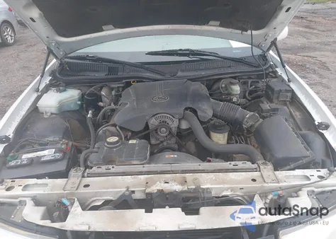 2002 Lincoln Town Car Sig. Prem./Signature from USA, damaged, VIN 1LNHM82W12Y656800